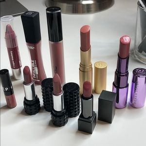 9 pink nude/ mauvy lip vault